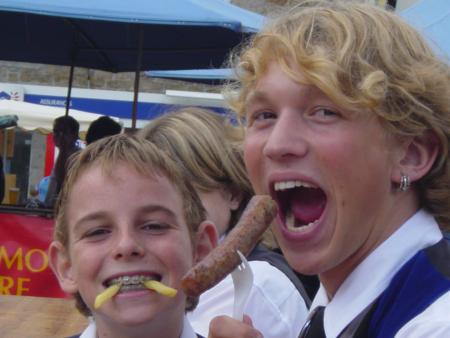 BEGARD ... SAUCISSE FRITE ...